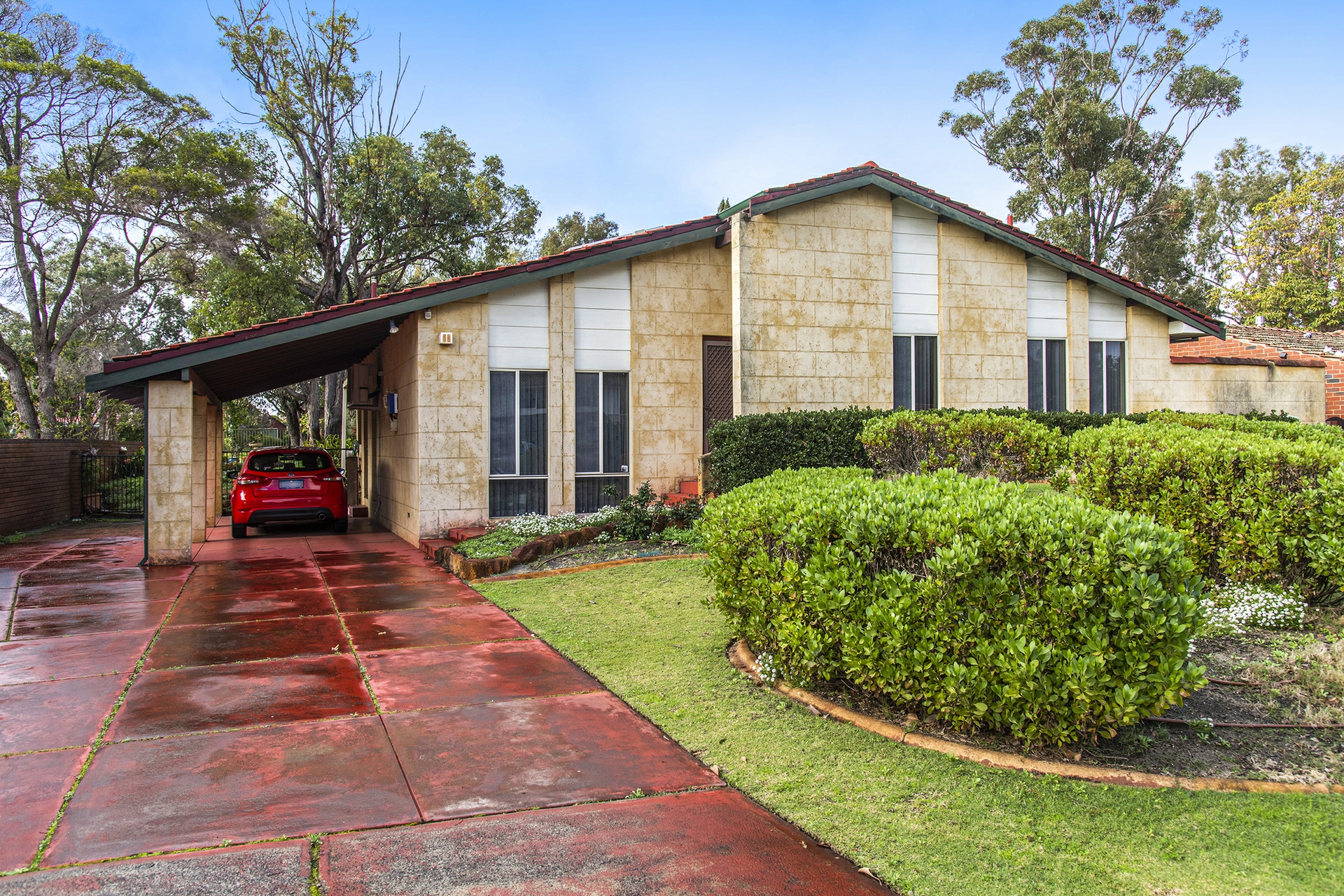 101 Regency Drive, THORNLIE