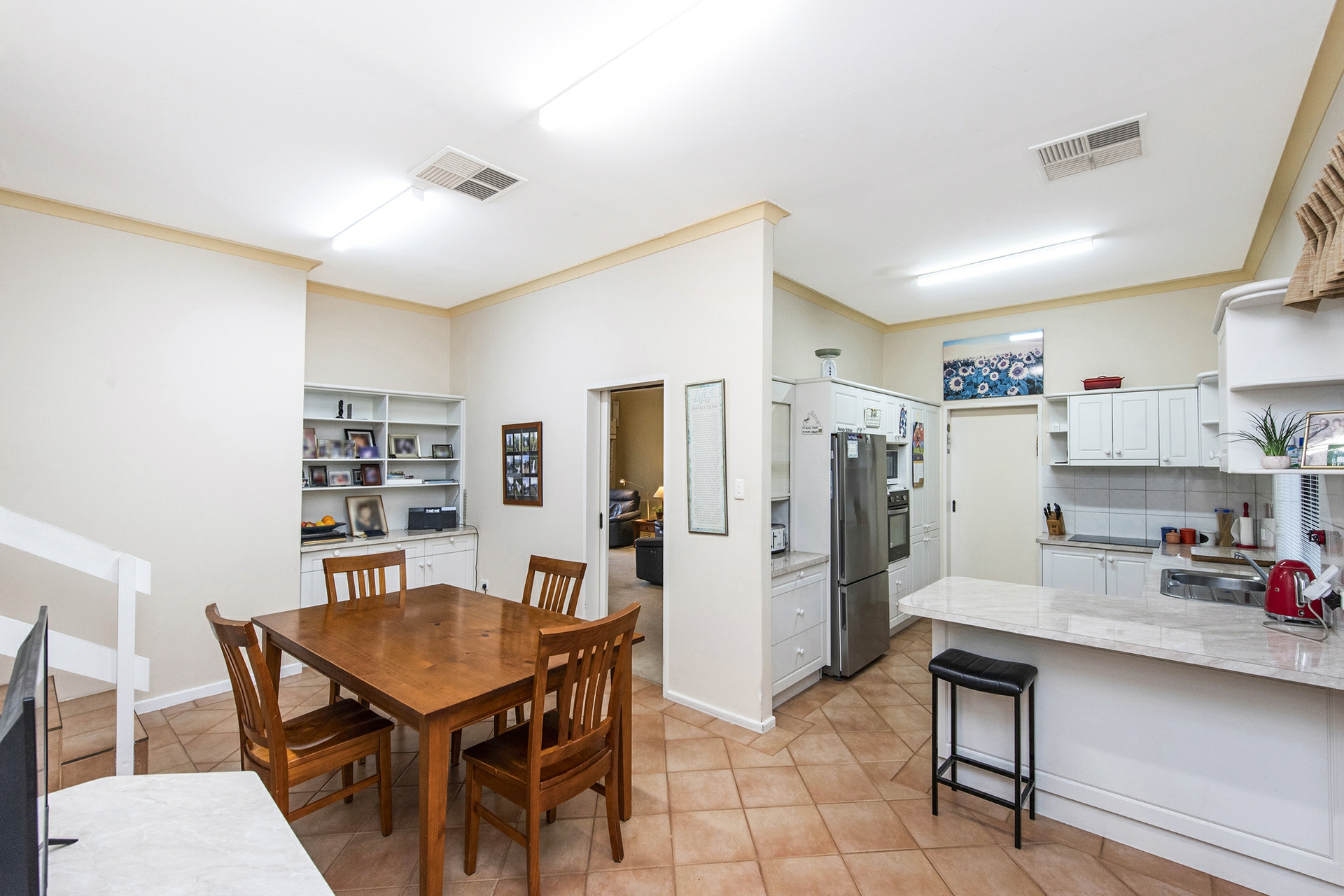 101 Regency Drive, THORNLIE