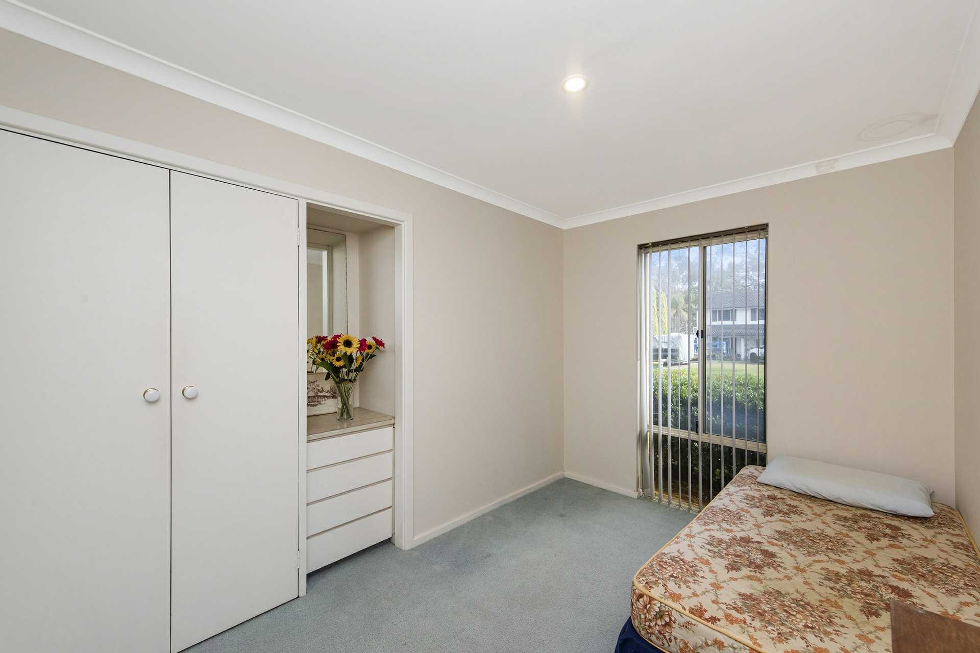 101 Regency Drive, THORNLIE