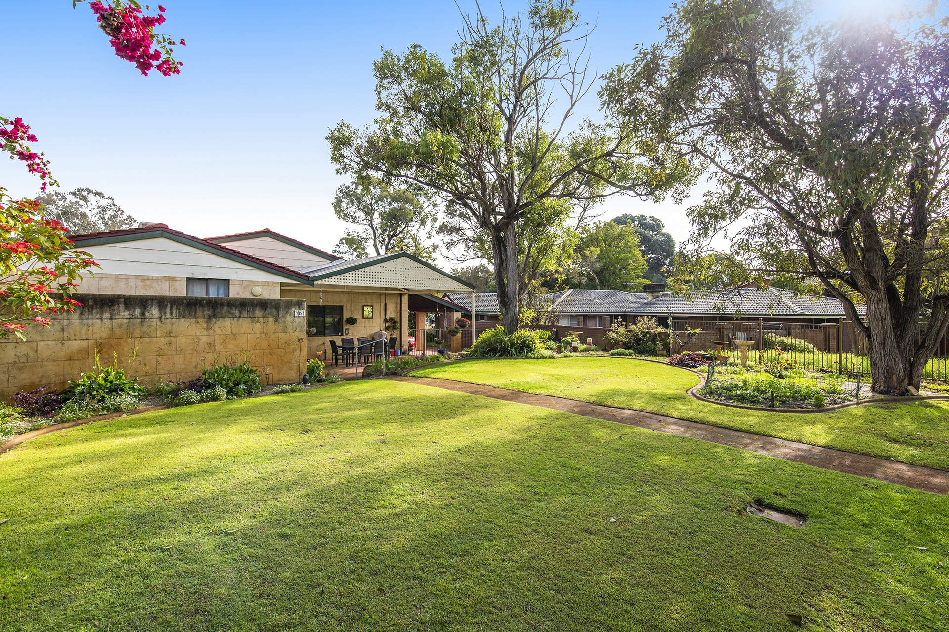 101 Regency Drive, THORNLIE