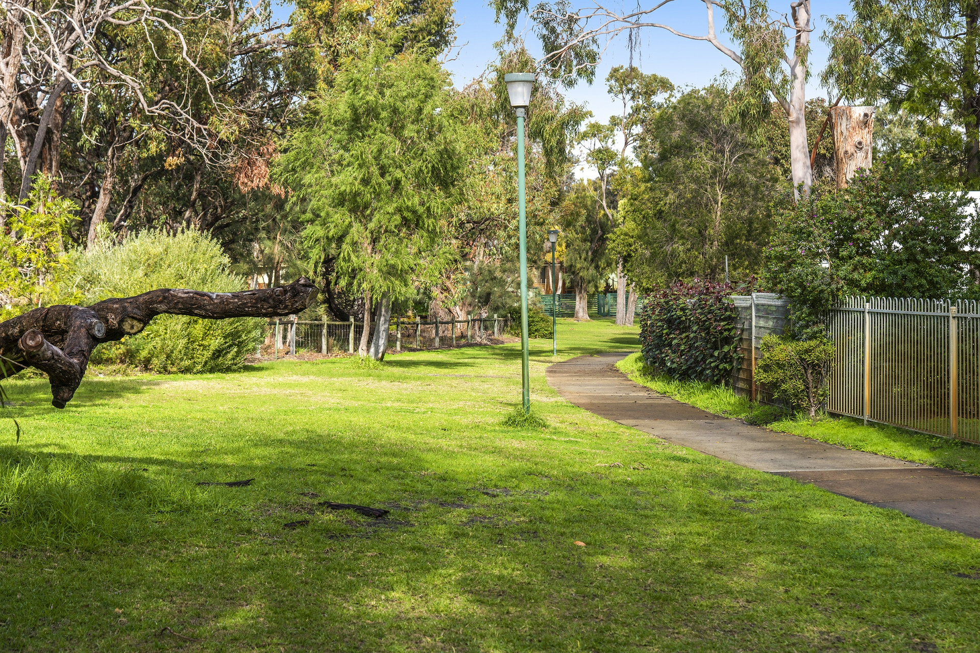 101 Regency Drive, THORNLIE