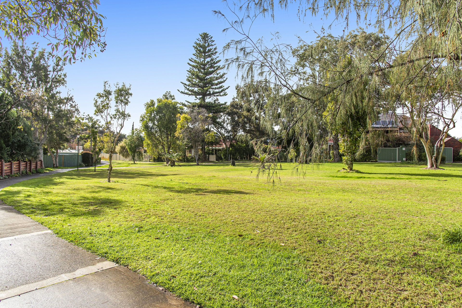 101 Regency Drive, THORNLIE