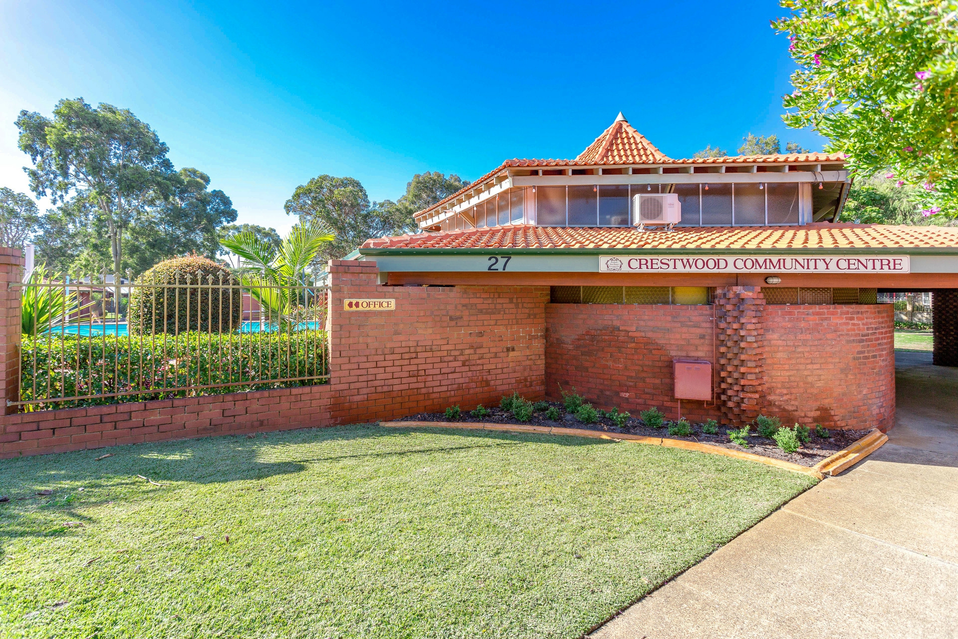 101 Regency Drive, THORNLIE