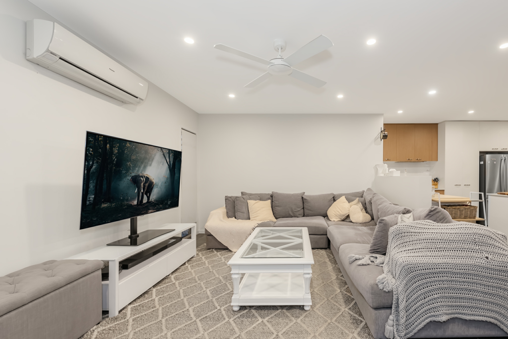 6 Hoop Pine Circuit, COOMERA