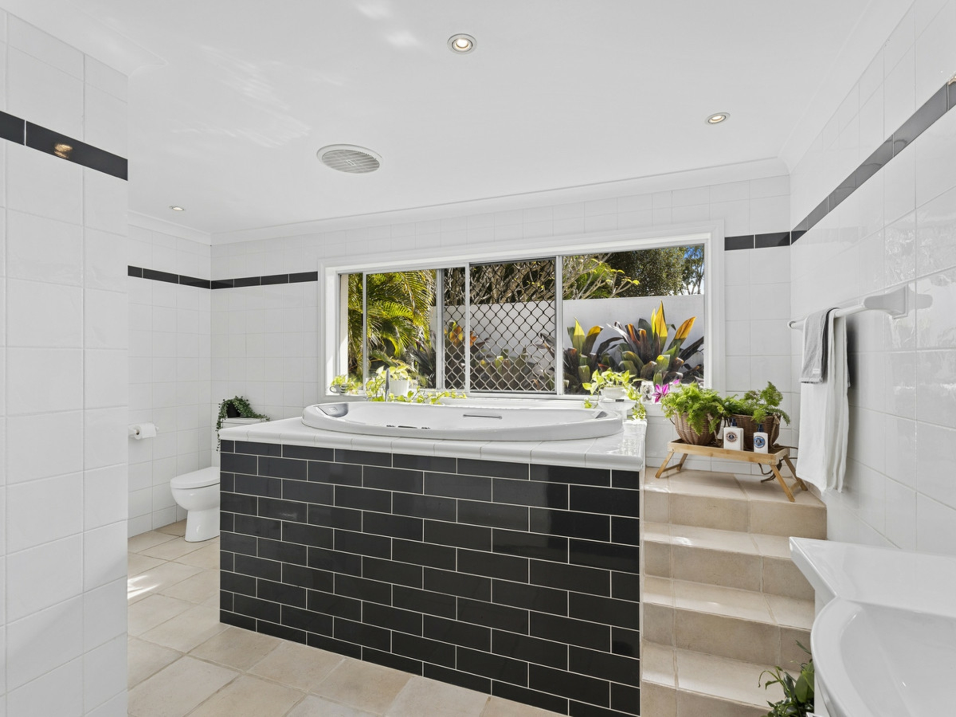 2 Russell Road, GAVEN