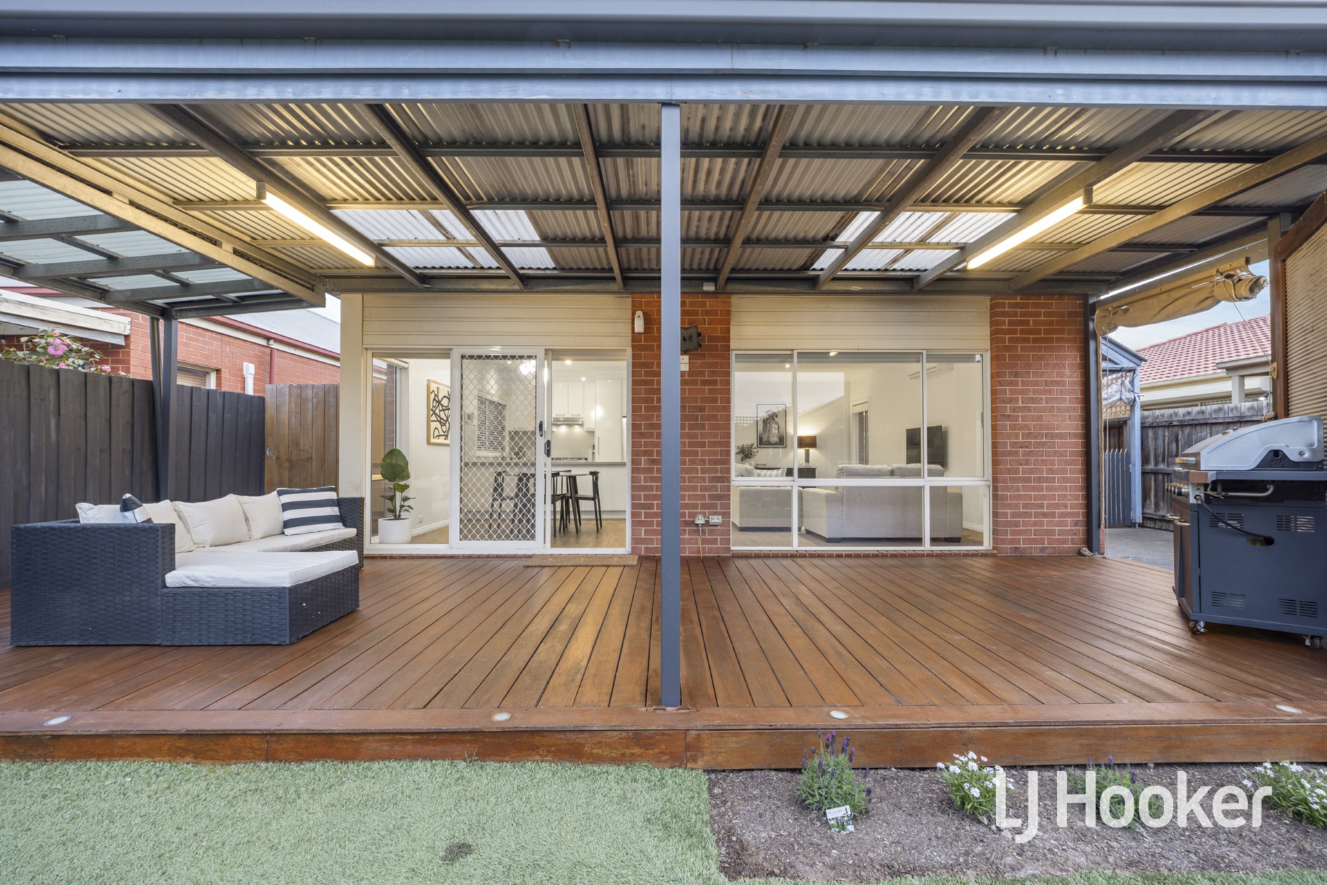 45 Lancaster Drive, POINT COOK