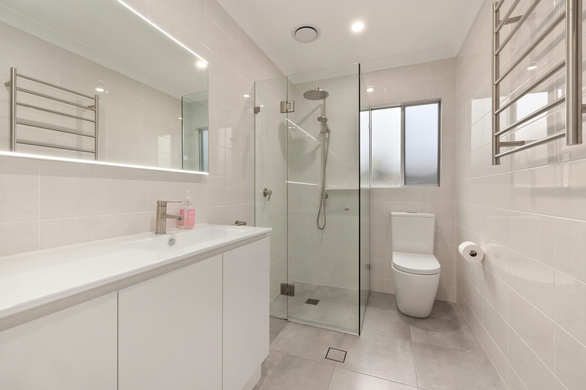 5 Minmai Road, Mona Vale