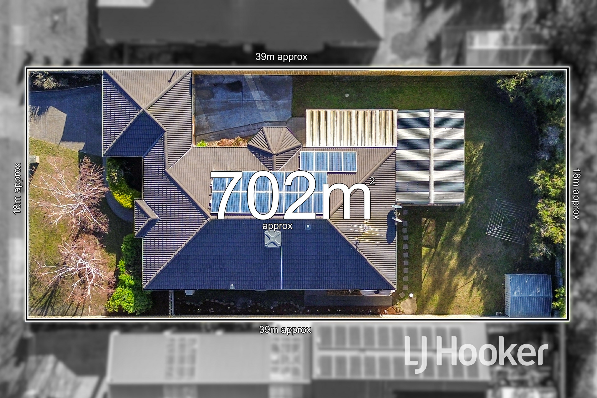 9 Cobbler Grange, LYNBROOK
