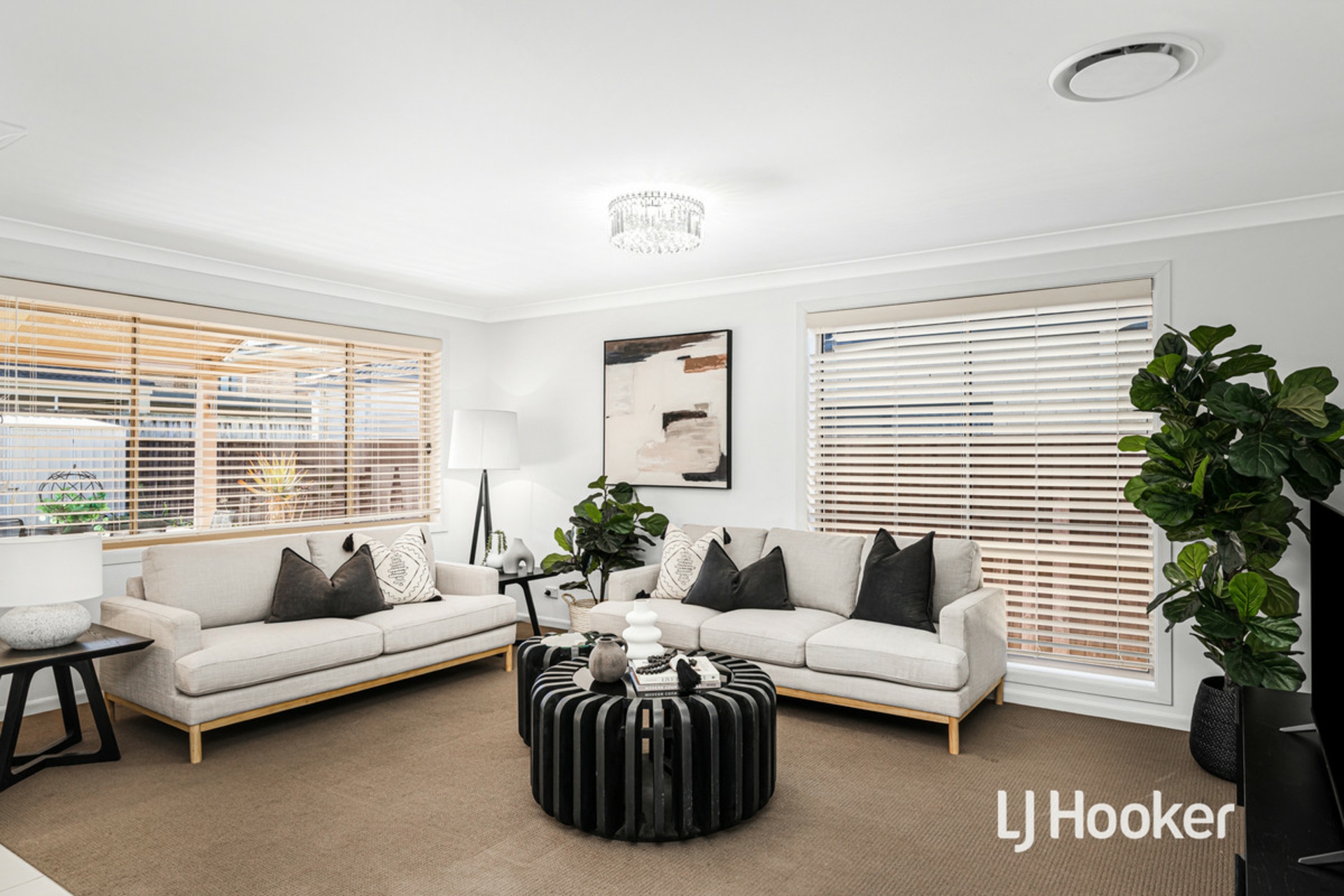 10 Hartfield Street, STANHOPE GARDENS