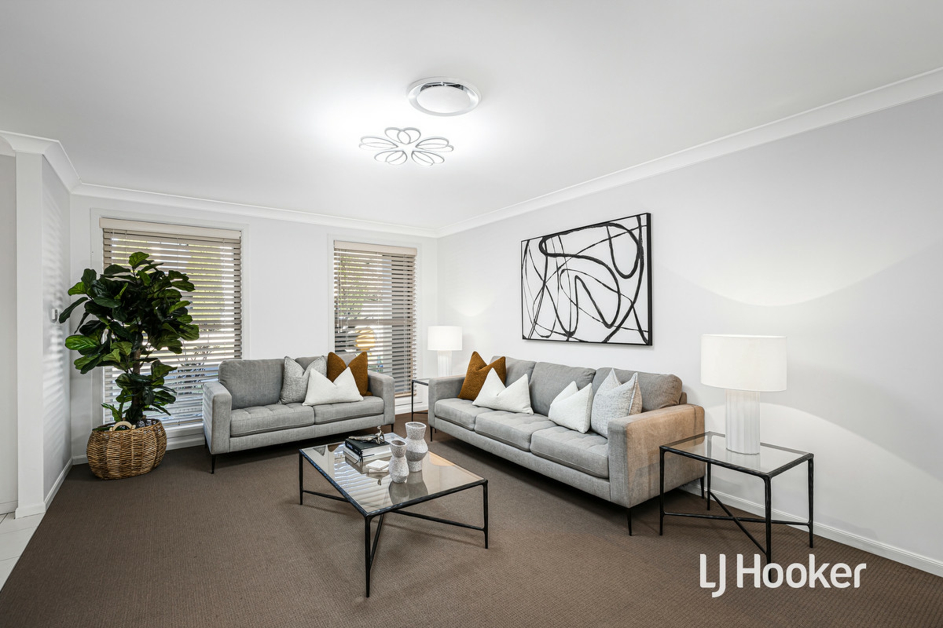 10 Hartfield Street, STANHOPE GARDENS