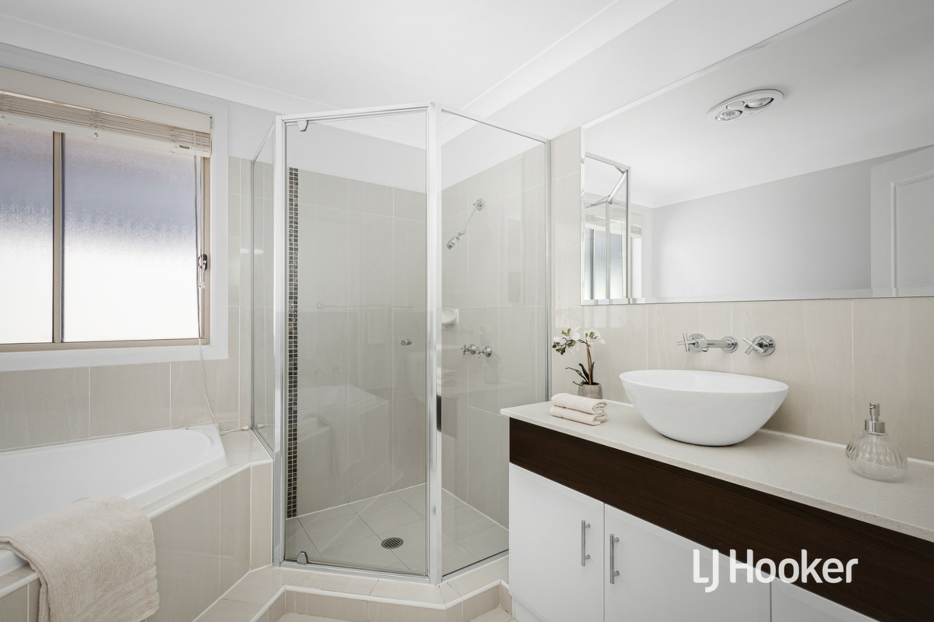 10 Hartfield Street, STANHOPE GARDENS