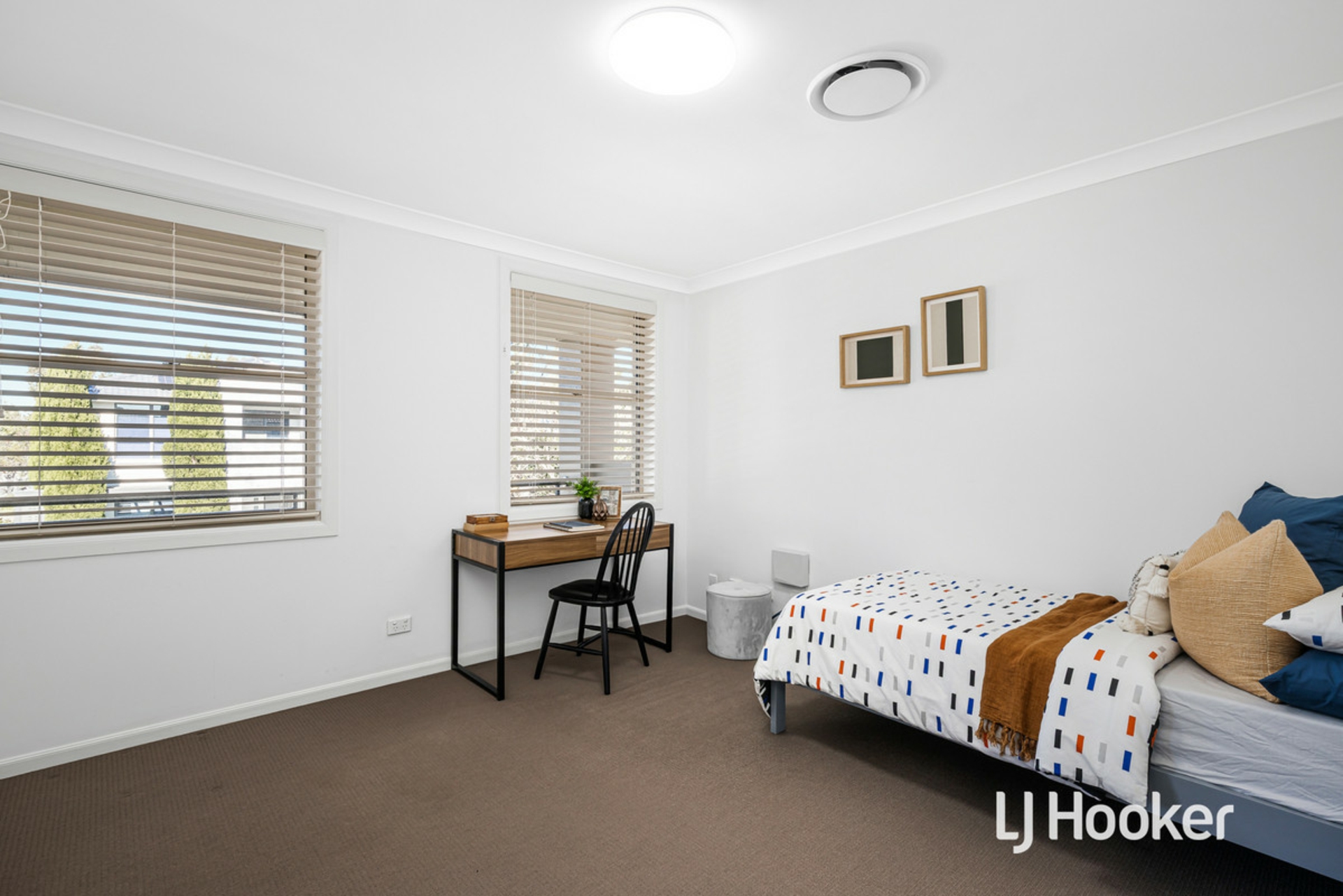 10 Hartfield Street, STANHOPE GARDENS