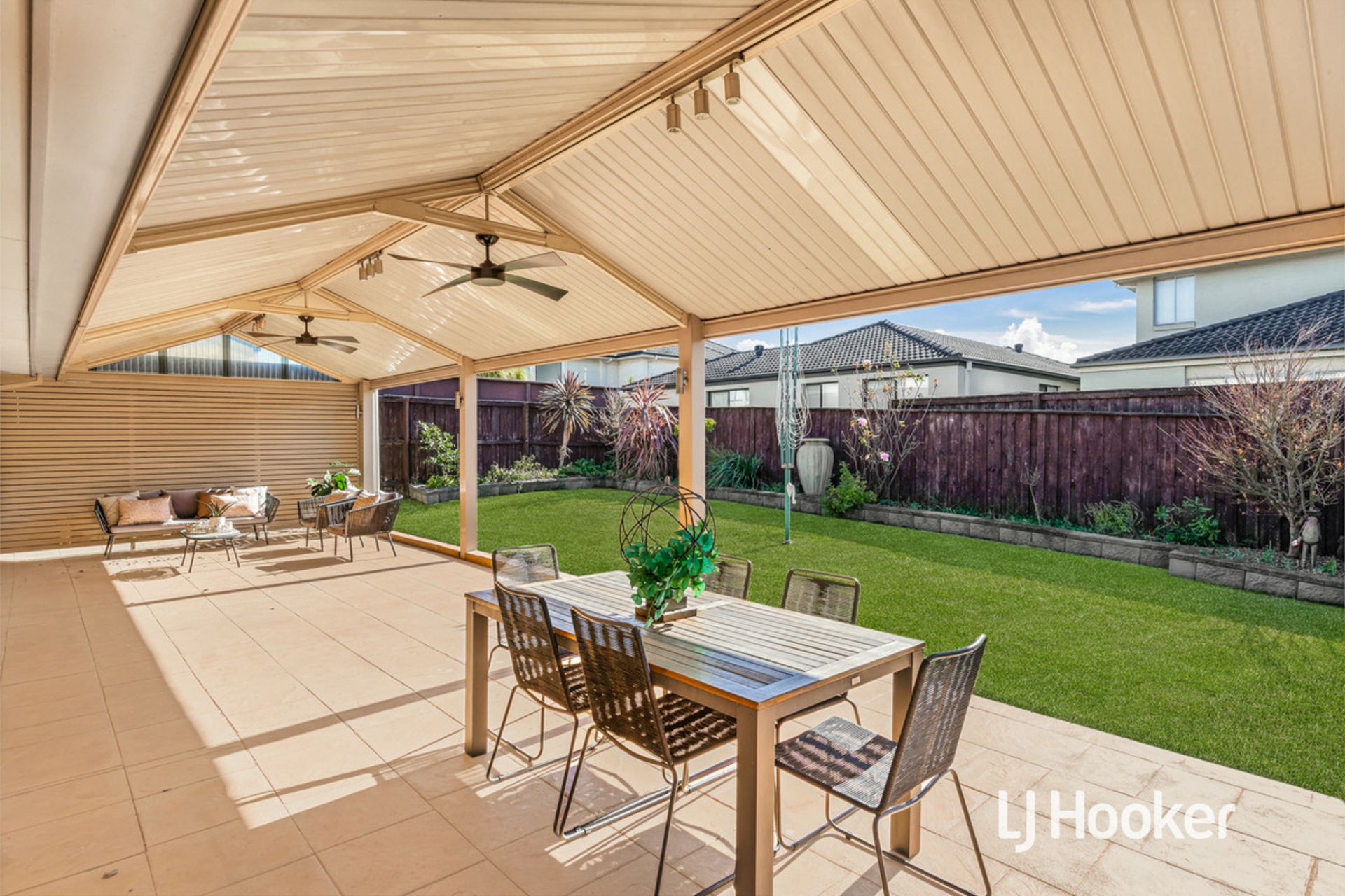 10 Hartfield Street, STANHOPE GARDENS