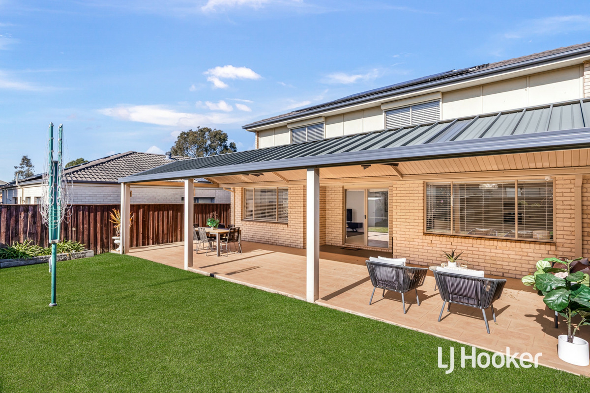 10 Hartfield Street, STANHOPE GARDENS