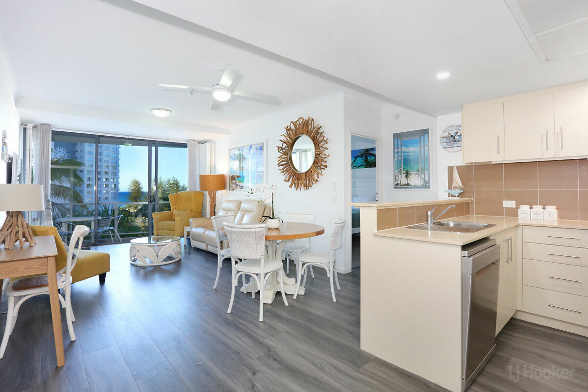 1109/1 Ocean Street, BURLEIGH HEADS