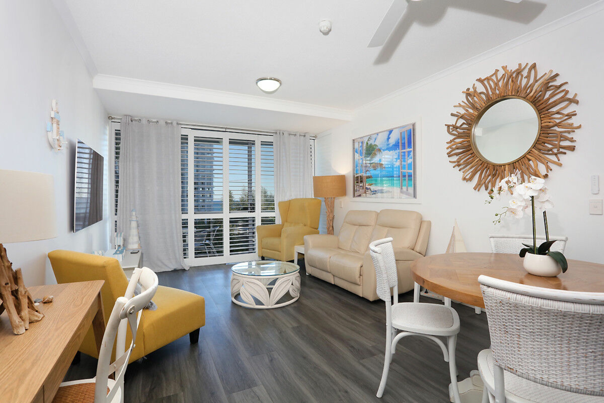 1109/1 Ocean Street, BURLEIGH HEADS