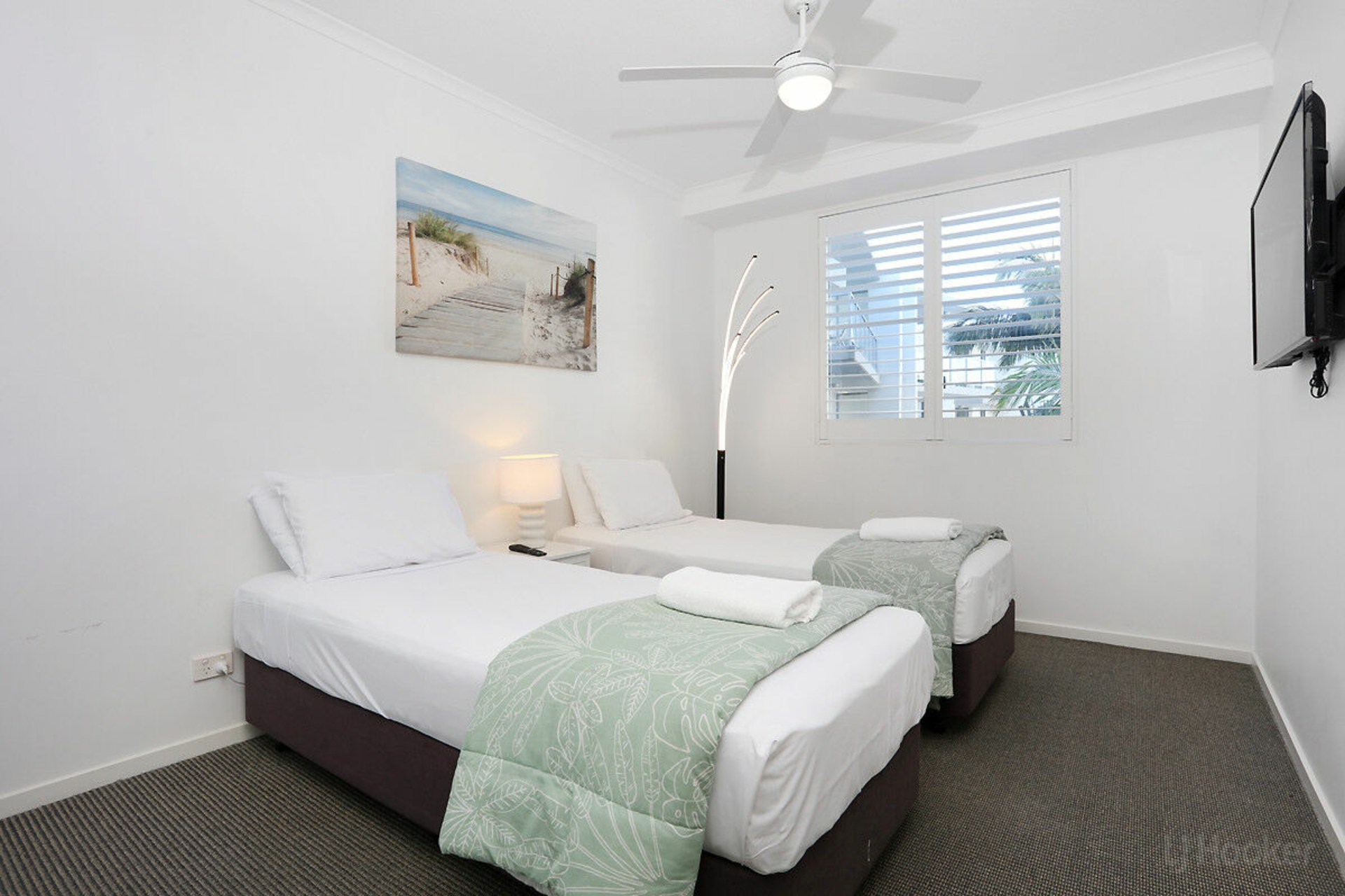 1109/1 Ocean Street, BURLEIGH HEADS