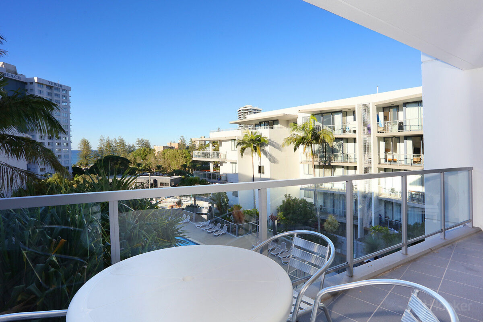 1109/1 Ocean Street, BURLEIGH HEADS