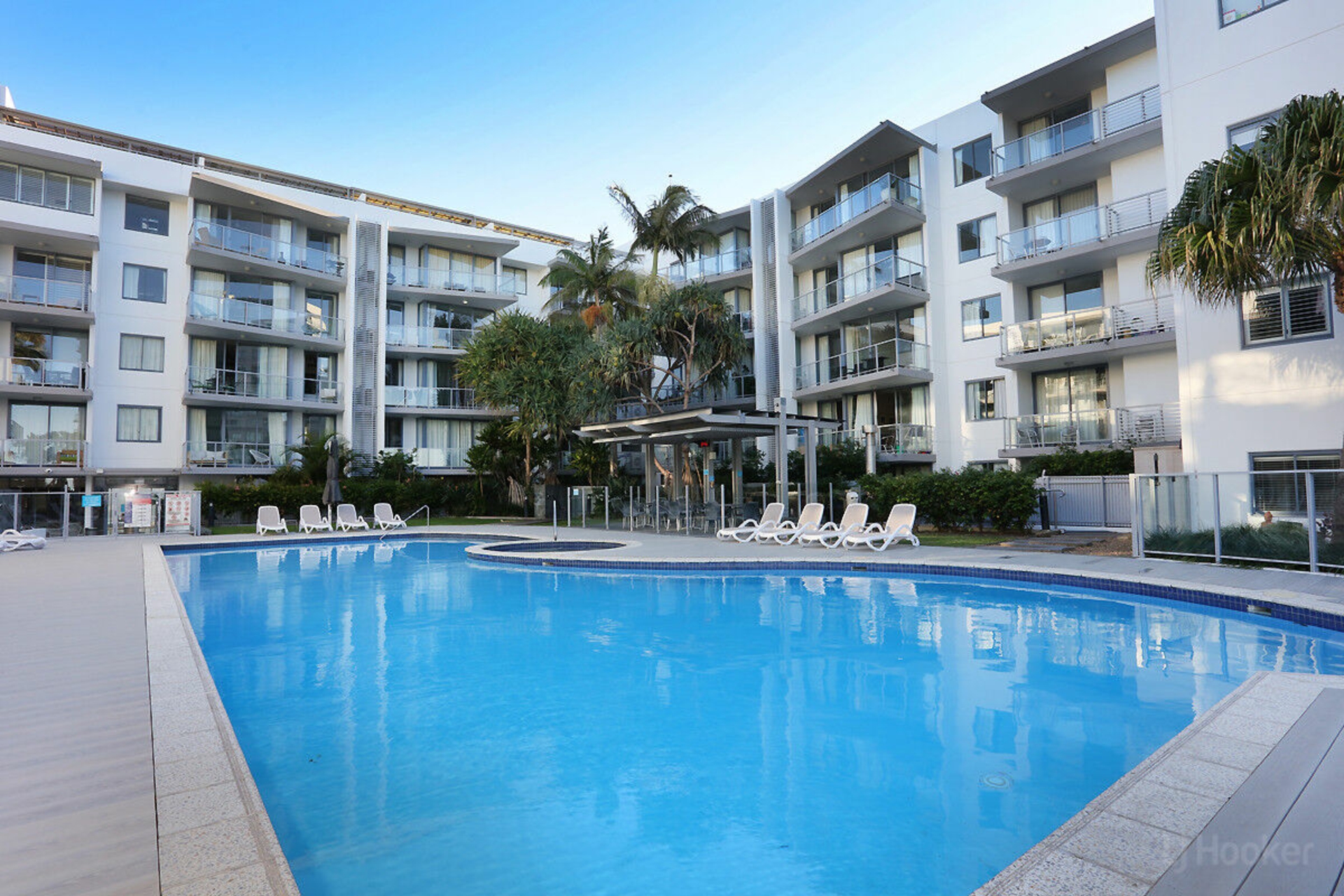 1109/1 Ocean Street, BURLEIGH HEADS
