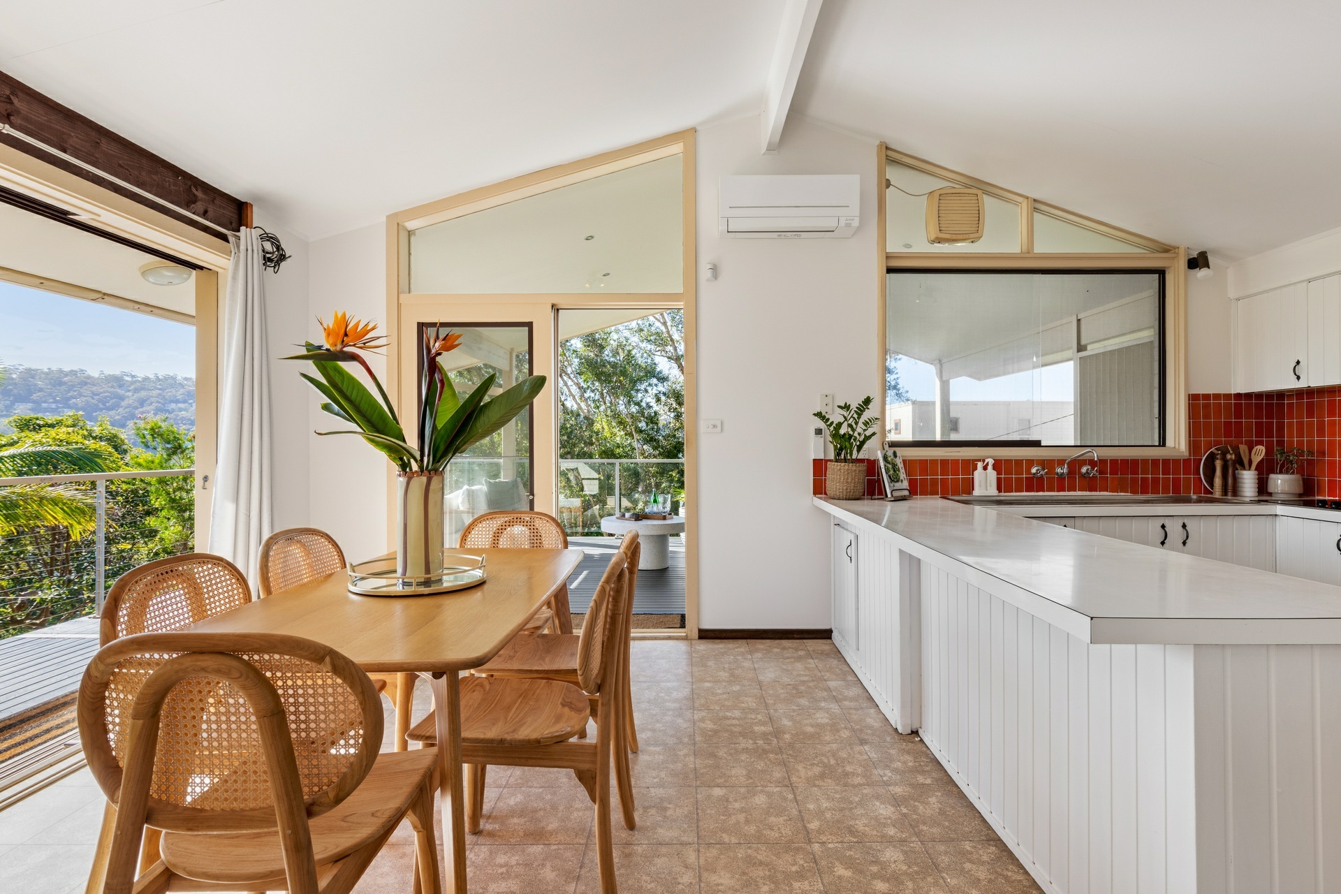 39 Calvert Parade, Newport
