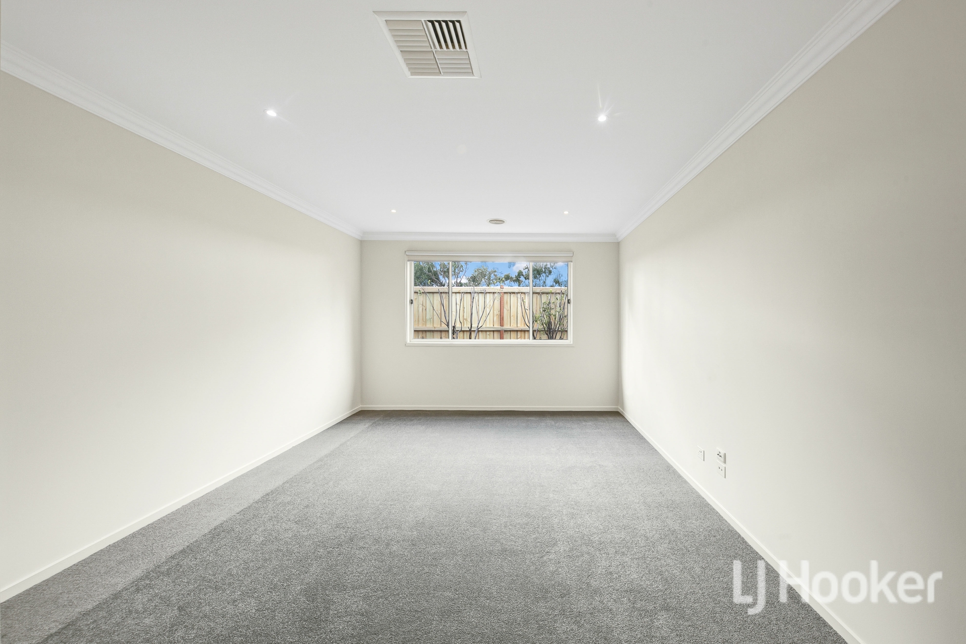 74 Fairhaven Boulevard, Melton West