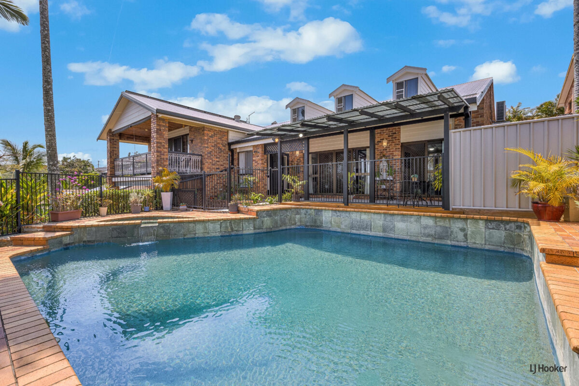 22 Widgee Avenue, Banora Point