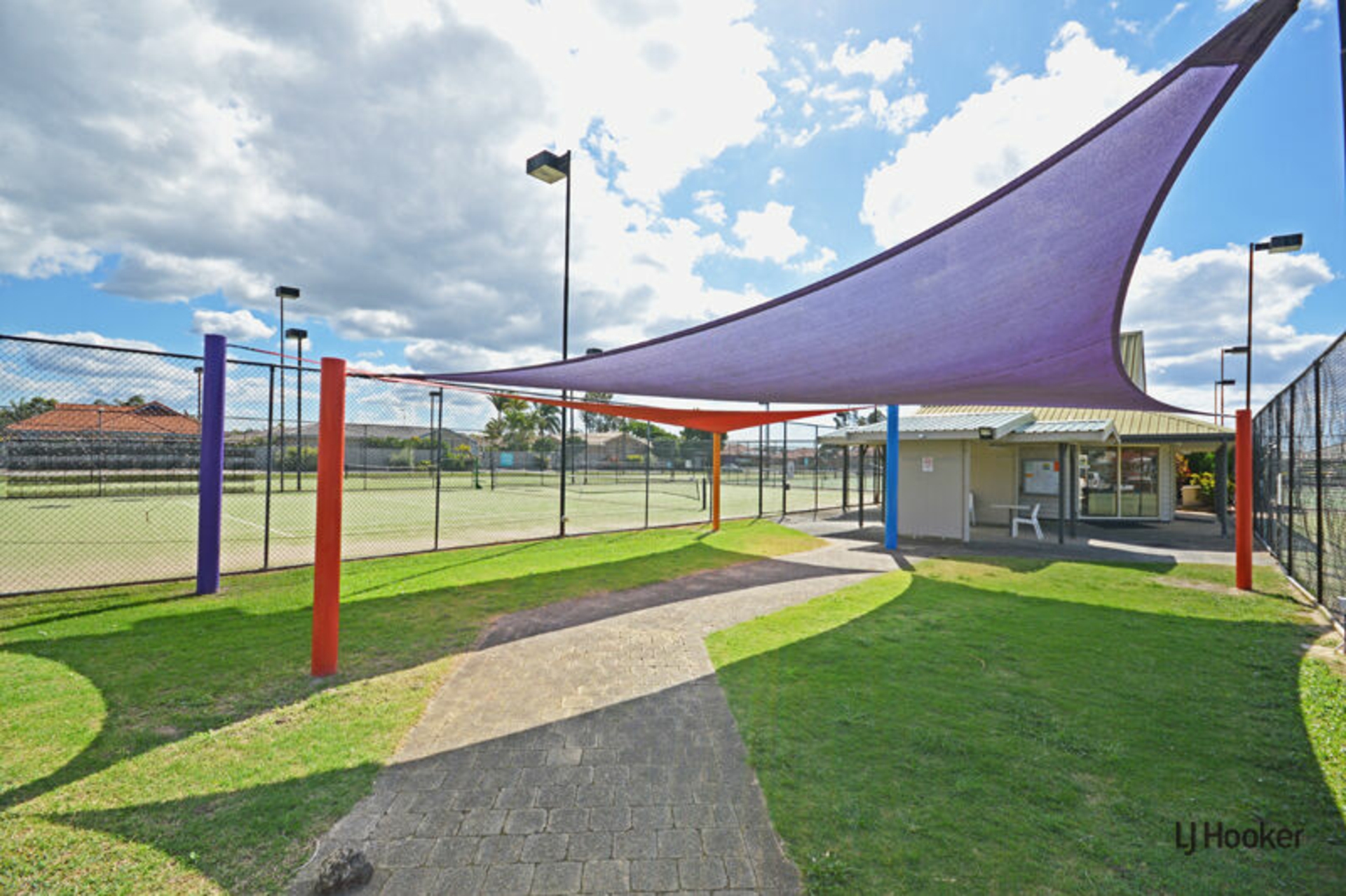 22 Widgee Avenue, Banora Point