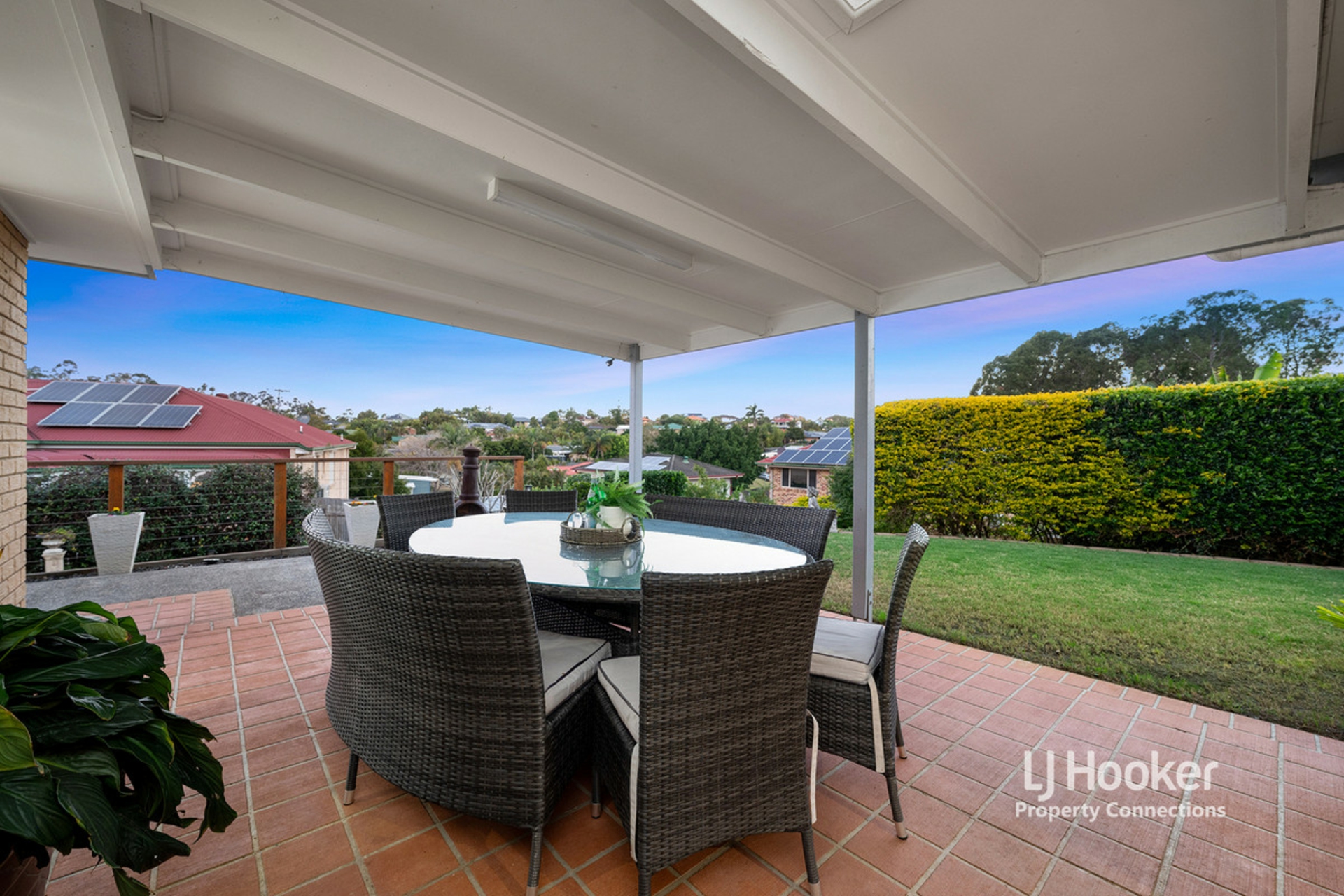 9 Diana Court, EATONS HILL