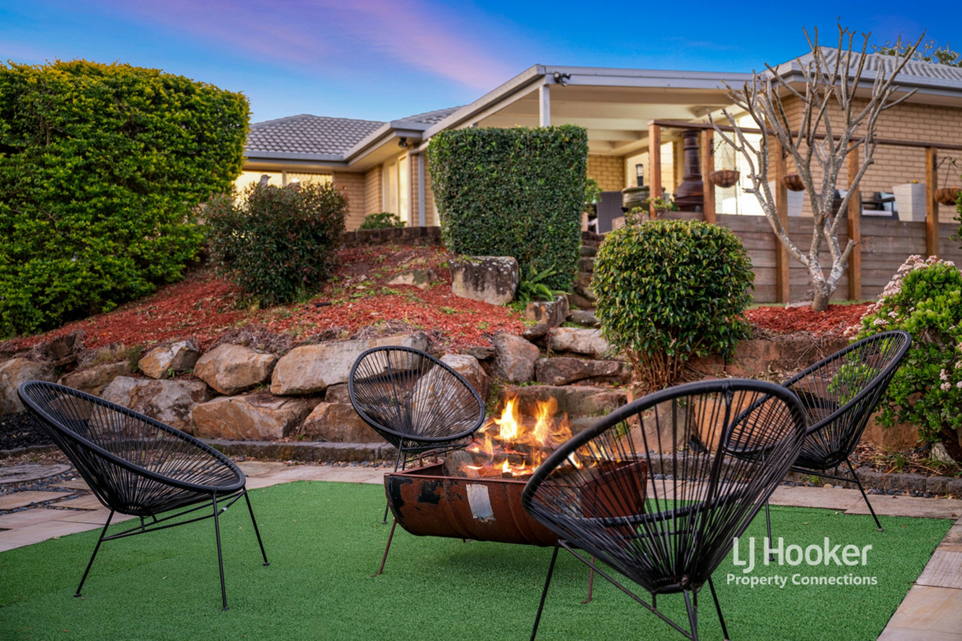 9 Diana Court, EATONS HILL