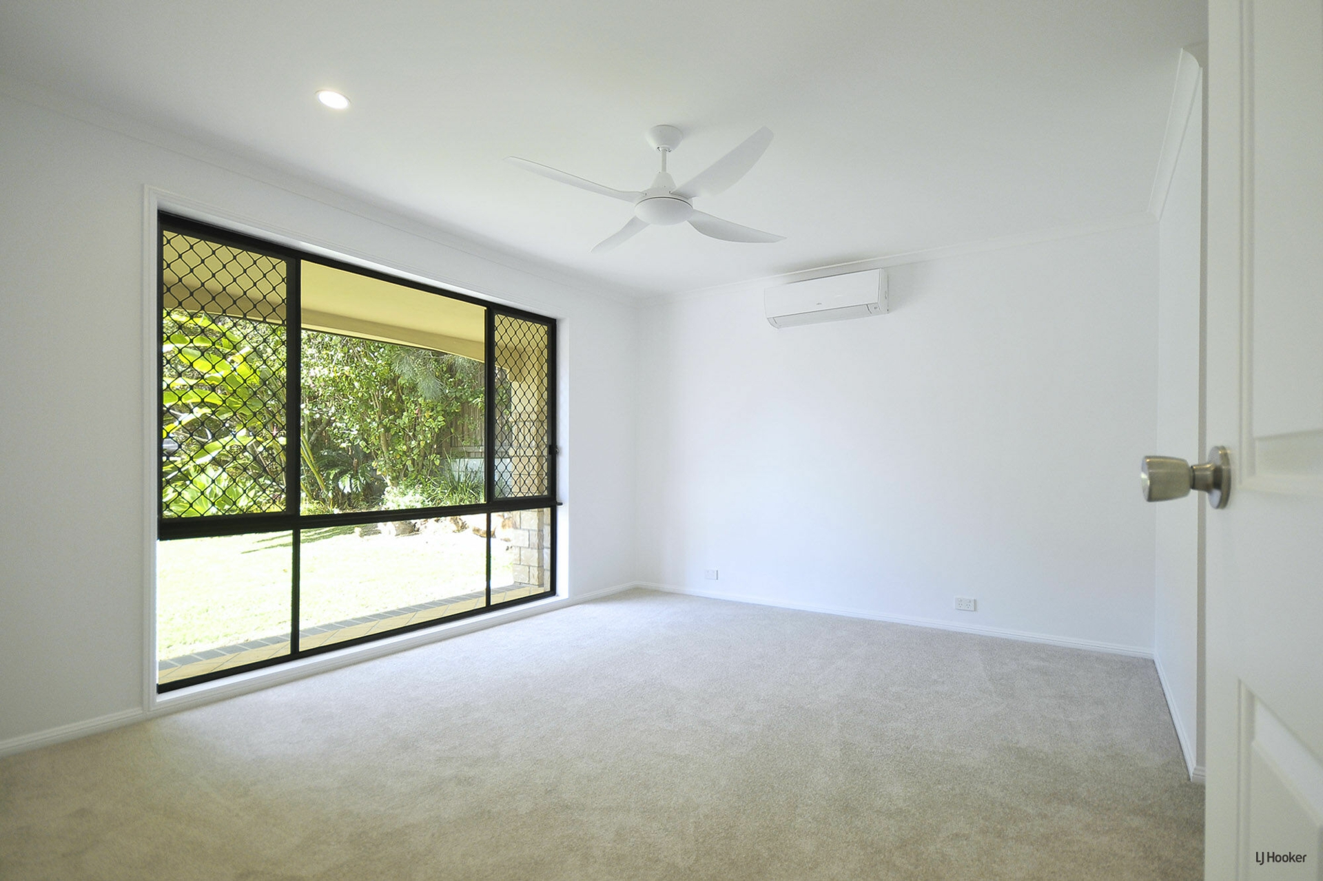19 Hibertia Avenue, Elanora