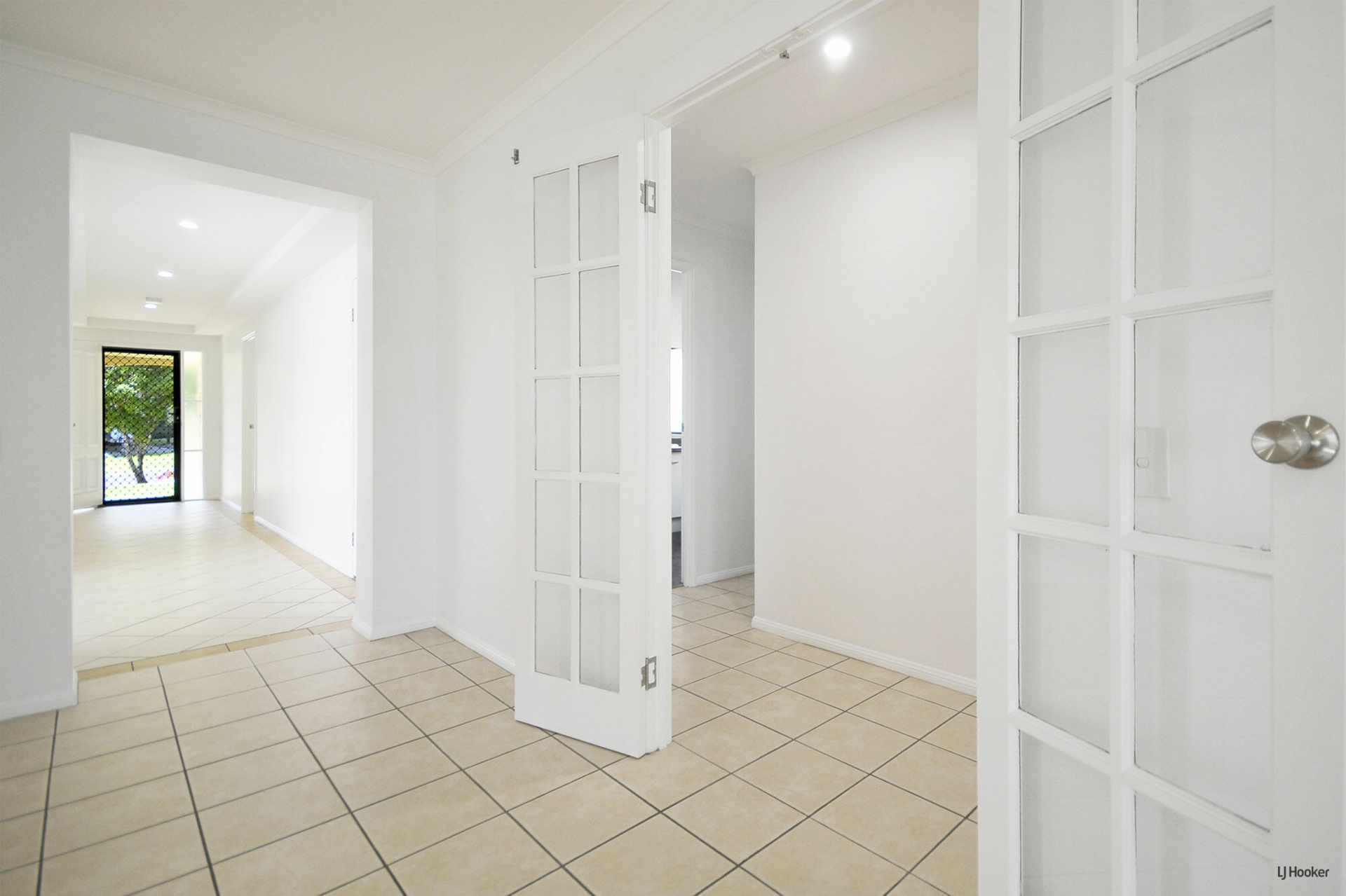 19 Hibertia Avenue, Elanora
