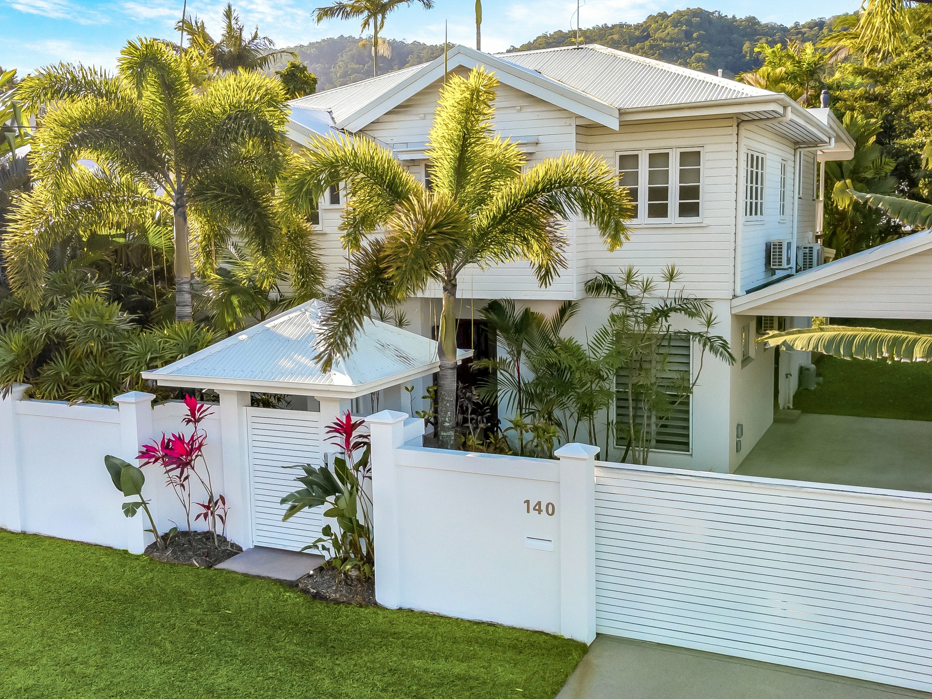 140 Greenslopes Street, EDGE HILL
