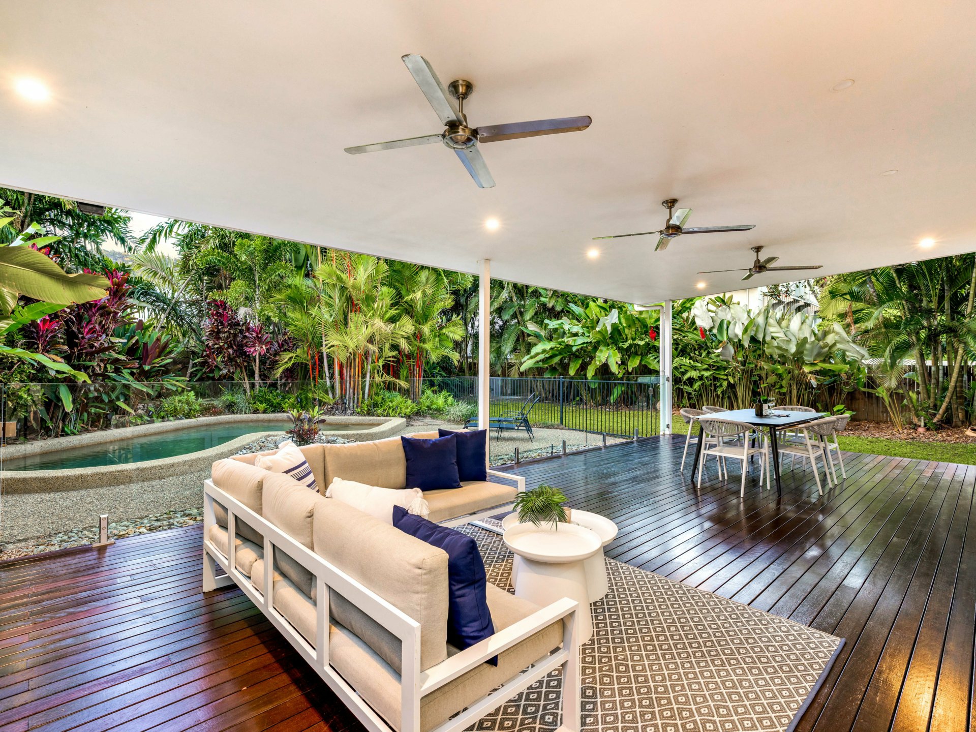 140 Greenslopes Street, EDGE HILL