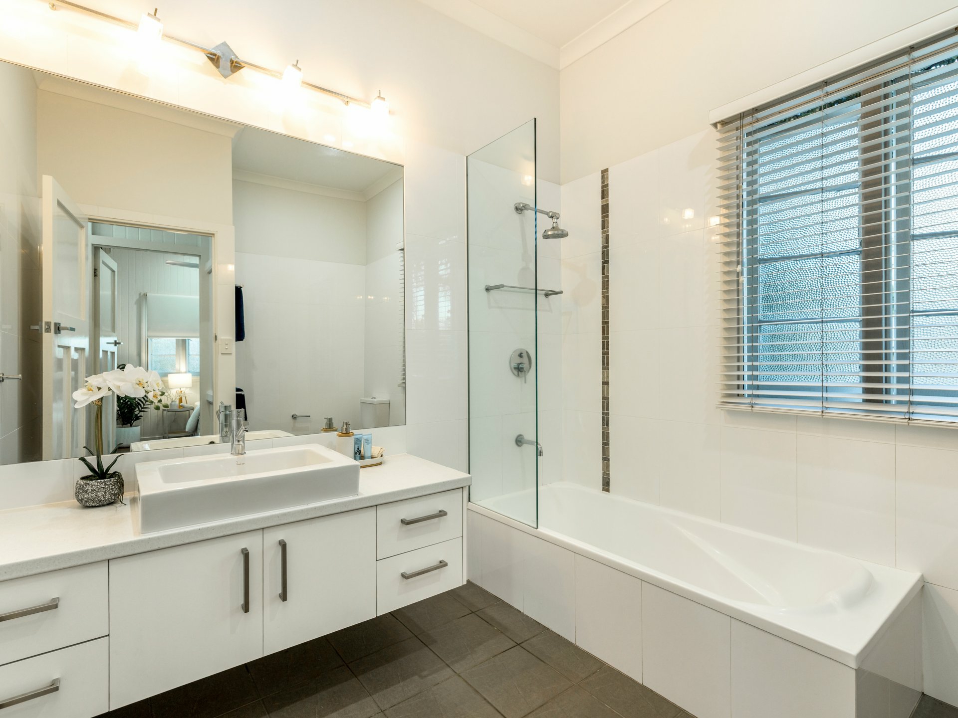 140 Greenslopes Street, EDGE HILL