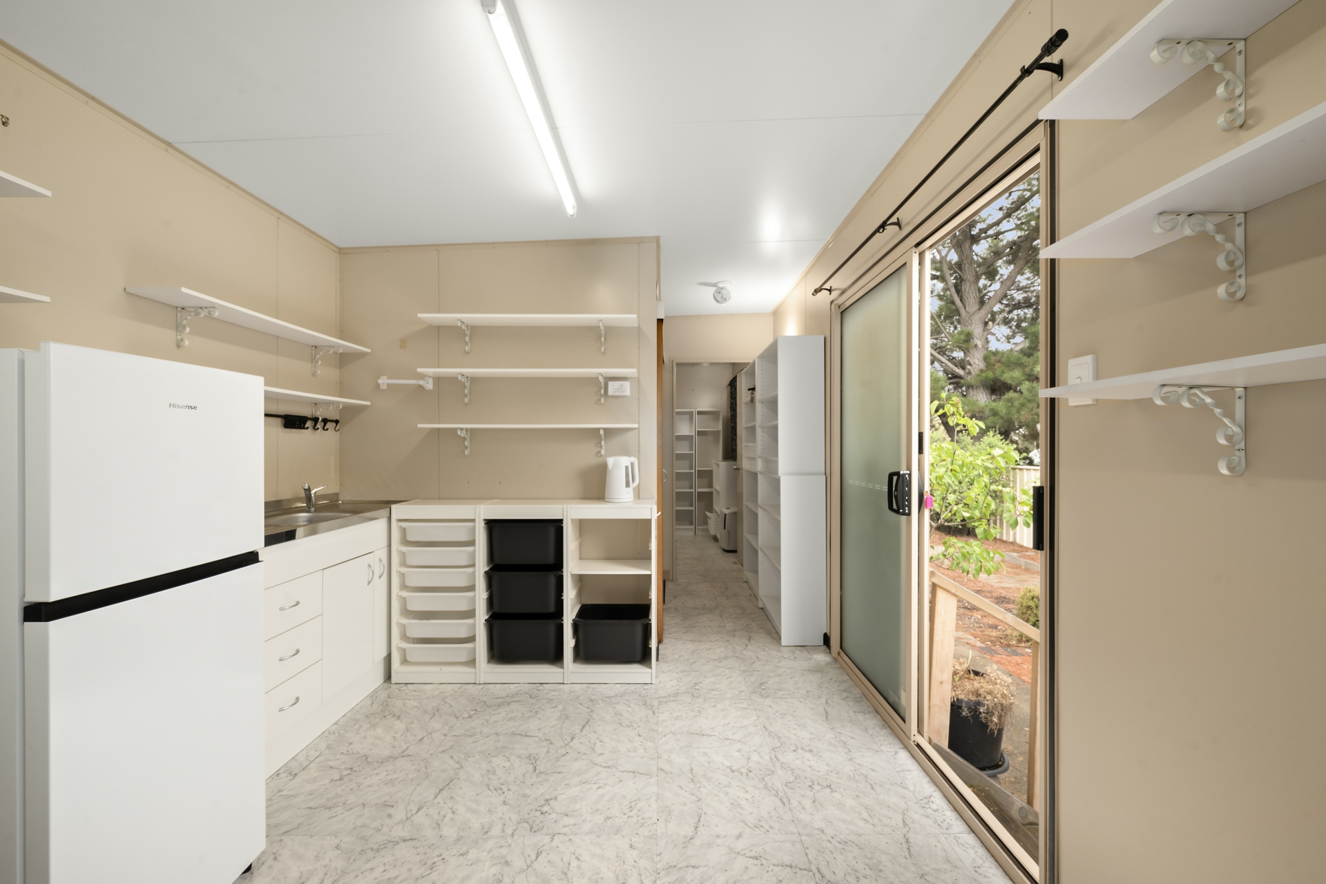 10/1246 Federal Highway, SUTTON