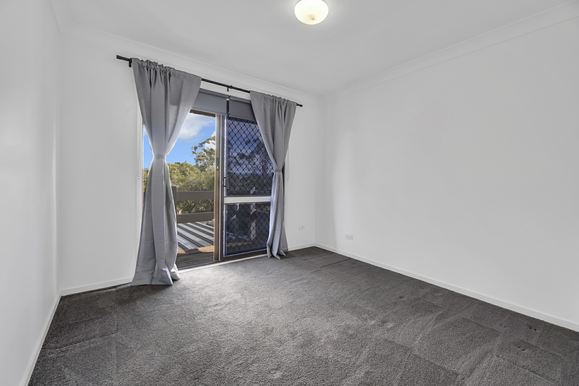 523 Ashmore Road, ASHMORE